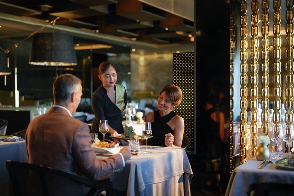 RSSC, Seven Seas Splendor, Prime 7 2.jpg